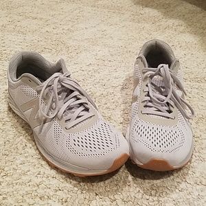 Women's New Balance Fresh Foam Arishi